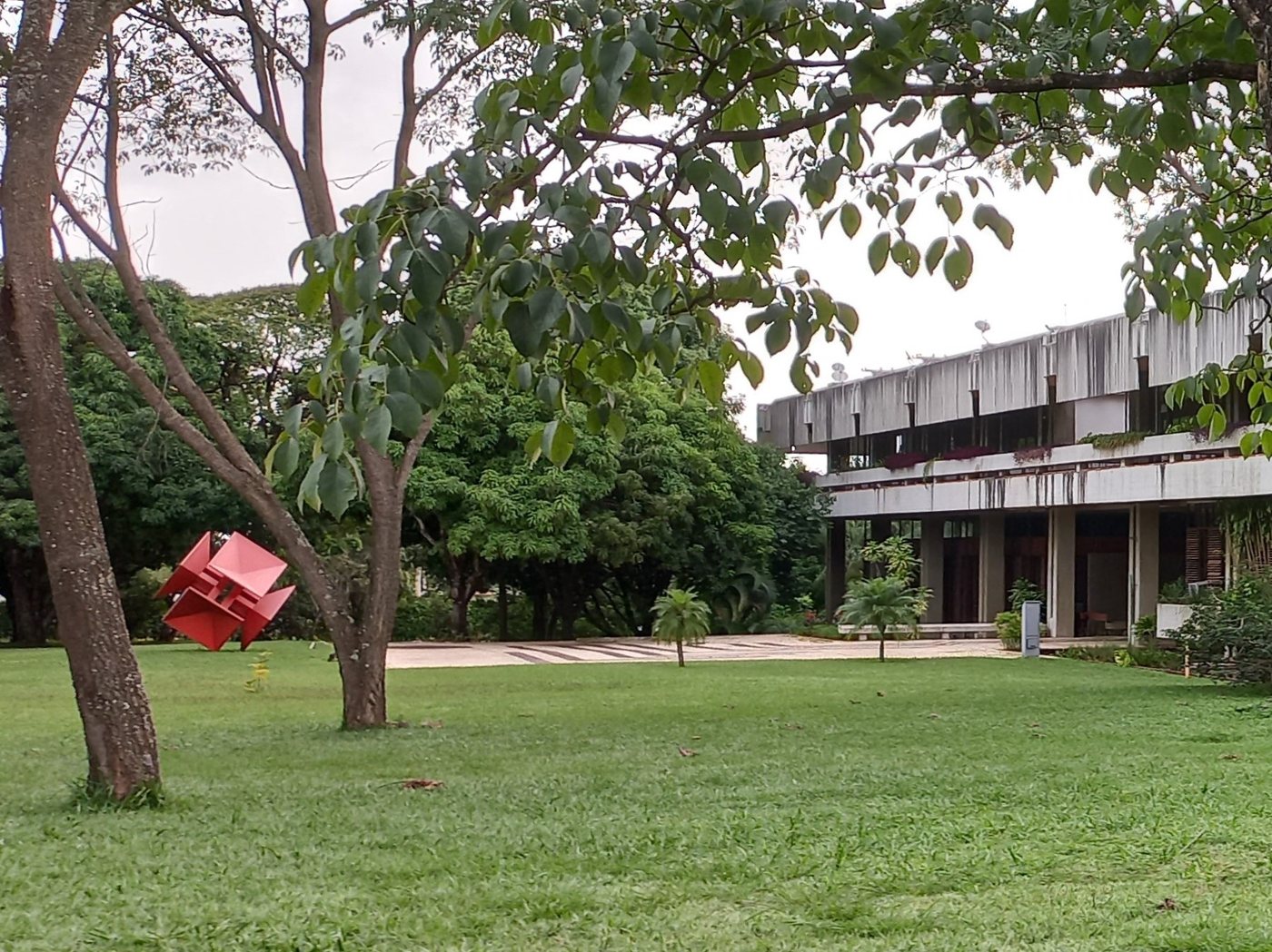 Pórtico da Chancelaria, Embaixada de Portugal em Brasília